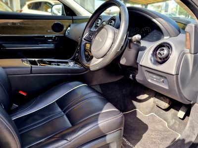 Jaguar XJ 3.0d V6 Portfolio 4dr Full extra package